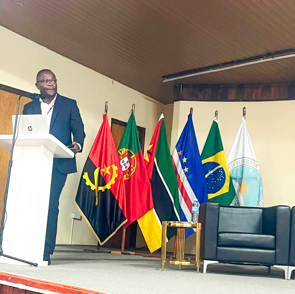 DOCENTE DO ISPTEC PARTICIPA NA CONFER&Ecirc;NCIA INTERNACIONAL DOS F&Iacute;SICOS DA CPLP